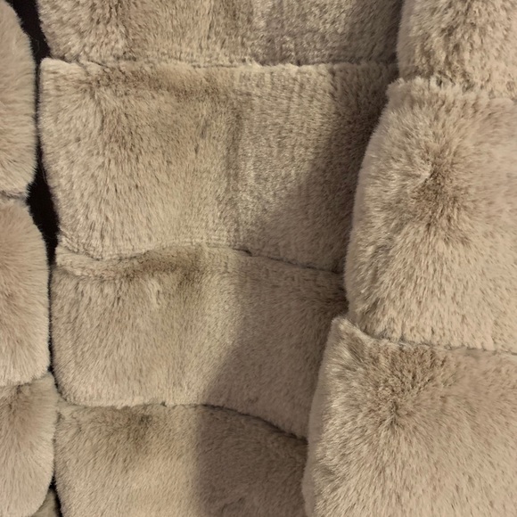 Fashionnova jacket - Picture 3 of 4